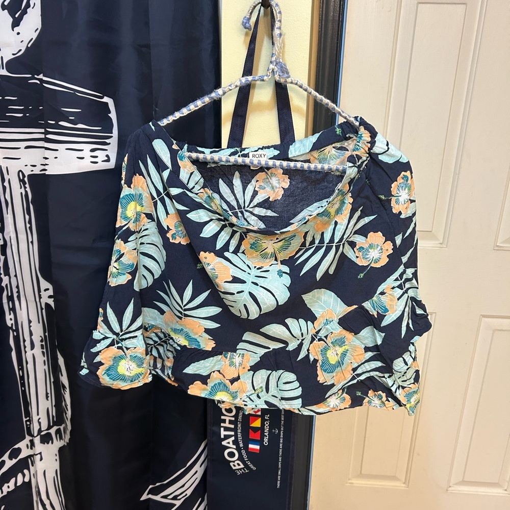 Roxy Blue and White Floral ruffle skirt